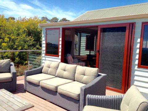 DOLPHIN LOOKOUT COTTAGE Amazing Views Of The Bay Of Fires - Northern Rivers Accommodation 4