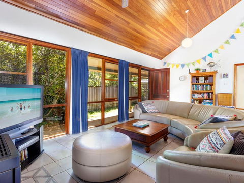 Semaphore Beach House - Northern Rivers Accommodation 5