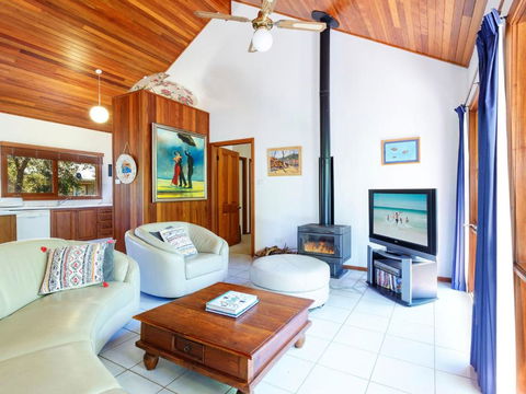 Semaphore Beach House - Northern Rivers Accommodation 4
