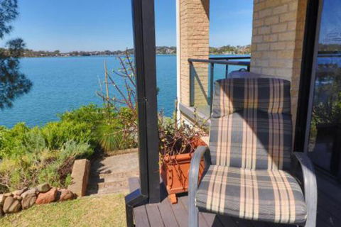 Elysium Lakehouse - Northern Rivers Accommodation 4