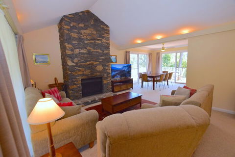 Rocky Mountain Cottage - Northern Rivers Accommodation 7