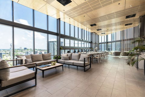 Brisbane One Apartment - Northern Rivers Accommodation 4