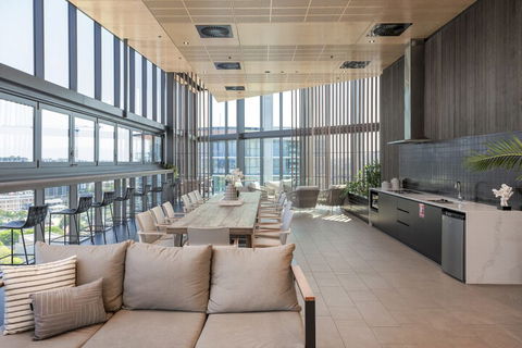 Brisbane One Apartment - Northern Rivers Accommodation 5