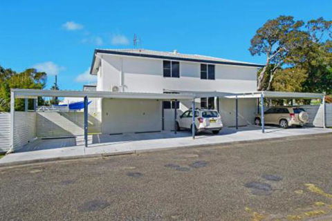 WAVES On MAIN 4 / 1 MAIN STREET - Northern Rivers Accommodation 3