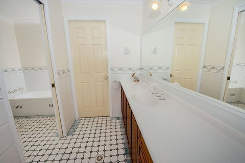 Whitesands Road Unit 2 / 12 - Northern Rivers Accommodation 5