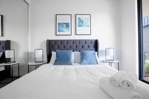 Trendy Livingstyle 2br@moonee Ponds Wifi+parking - Northern Rivers Accommodation 1