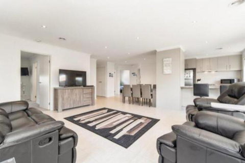 Palmerston - Northern Rivers Accommodation 0