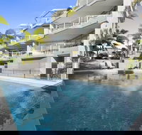 Endless Water Views in Noosaville Noosa Heads Unit 3 Noosa Moorings 303 Gympie Terrace - Northern Rivers Accommodation