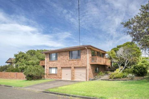 Deering 106 ULLADULLA - Northern Rivers Accommodation 3