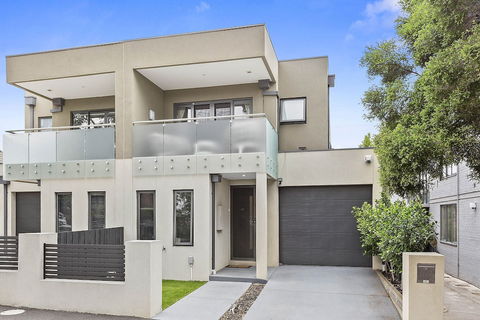 BOUTIQUE STAYS - Edinburgh Place - Northern Rivers Accommodation 6