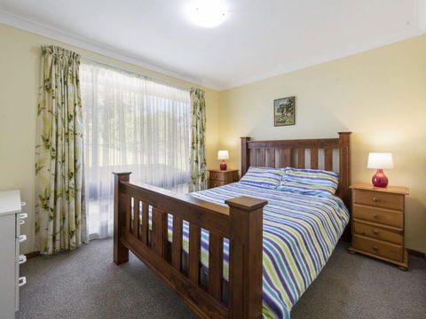 Buckland St. 29 Mollymook - Northern Rivers Accommodation 2