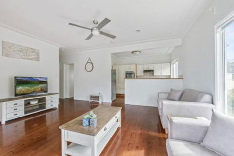 Mitchell Pde 71 Mollymook - Northern Rivers Accommodation 5