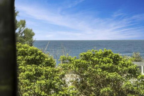 Mitchell Pde 71 Mollymook - Northern Rivers Accommodation 2