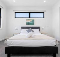 WoW Factorluxe 4BR Townhouseglen Waverley - Northern Rivers Accommodation