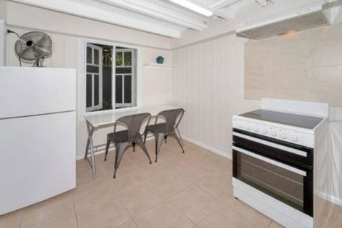 Studio 258 On Lake - Northern Rivers Accommodation 0