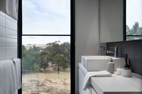 Ridge House - Northern Rivers Accommodation 5