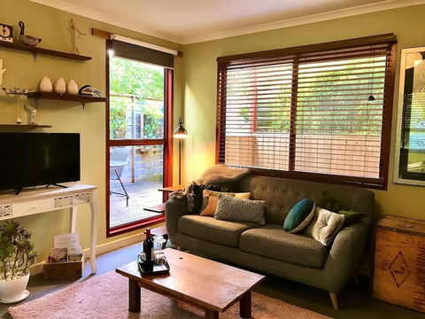 Sutton Spring Art Retreats - Northern Rivers Accommodation 3