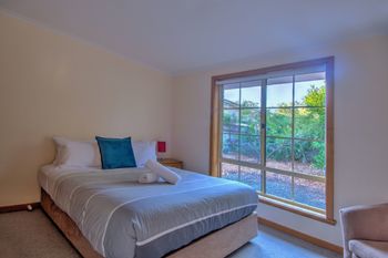 Freycinet Villa 2 - Northern Rivers Accommodation 1
