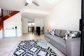 Via Veneto 3 Bedroom Private Home - Northern Rivers Accommodation 3