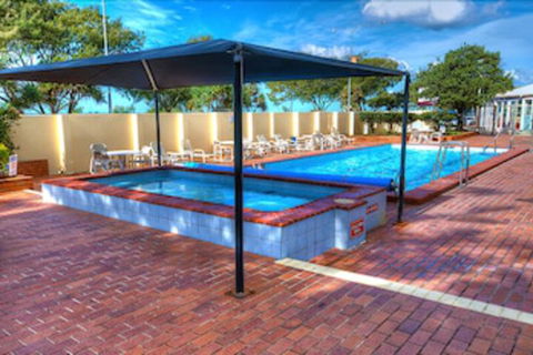Oceanfront In Surfers Paradise Retreat - Northern Rivers Accommodation 2