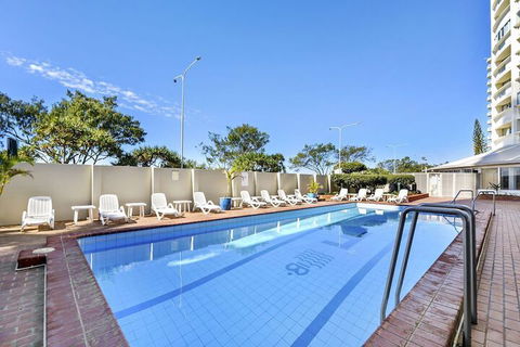 Oceanfront In Surfers Paradise Retreat - Northern Rivers Accommodation 3