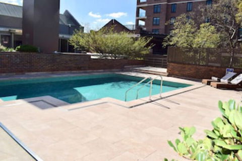 Cosy Newtown Studio Apartment With Swimming Pool - Northern Rivers Accommodation 0