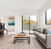 Spacious  Sunny 1 Bdrm in Surry Hills - FOV - Northern Rivers Accommodation