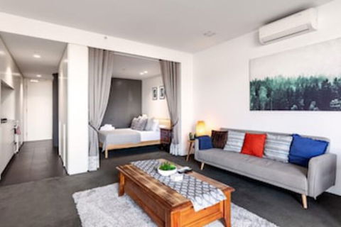 Spacious 1BD 50m From Chapel Street - Northern Rivers Accommodation 0