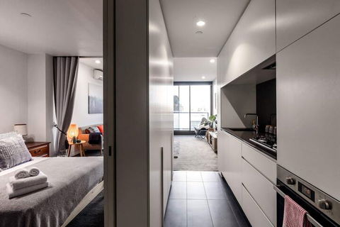 Spacious 1BD 50m From Chapel Street - Northern Rivers Accommodation 4