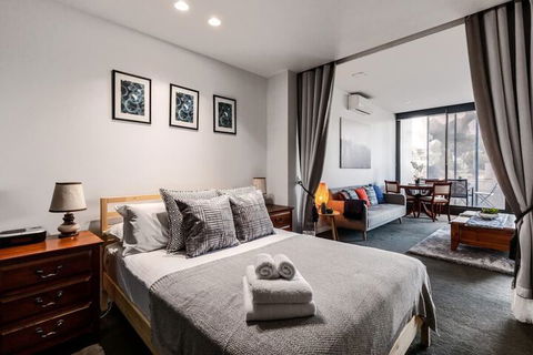 Spacious 1BD 50m From Chapel Street - Northern Rivers Accommodation 7