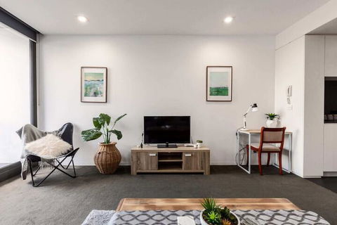 Spacious 1BD 50m From Chapel Street - Northern Rivers Accommodation 3