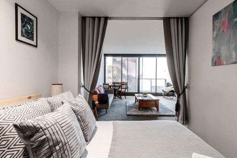 Spacious 1BD 50m From Chapel Street - Northern Rivers Accommodation 1