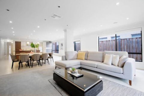 Lightful Charming House With Free Parking - Northern Rivers Accommodation 0