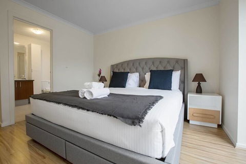 Lightful Charming House With Free Parking - Northern Rivers Accommodation 5