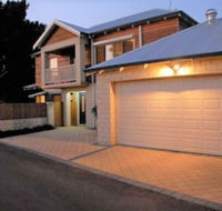 Terrific Townhouse - Northern Rivers Accommodation