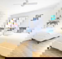Perfectly Located Apt Rooftop Pool  Spa - Northern Rivers Accommodation