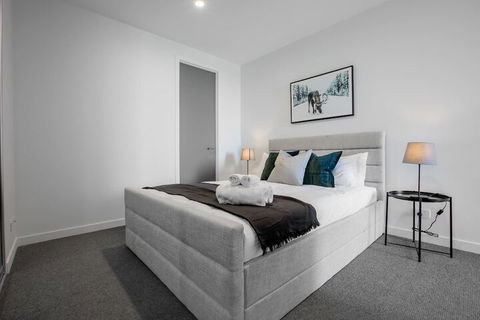 Elegant Apartment At Parkville - Northern Rivers Accommodation 5