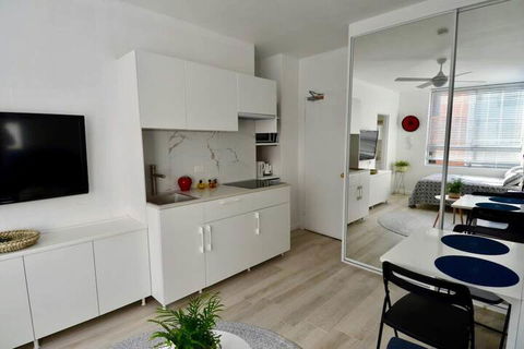 Cute Studio Apartment In Maroubra - Northern Rivers Accommodation 2