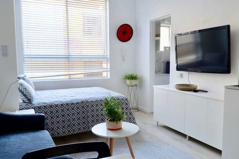 Cute Studio Apartment In Maroubra - Northern Rivers Accommodation 7