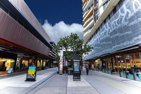 Incredible Riverside Apartment In Brisbane - Northern Rivers Accommodation 1