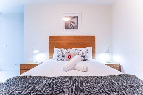 Incredible Riverside Apartment In Brisbane - Northern Rivers Accommodation 5