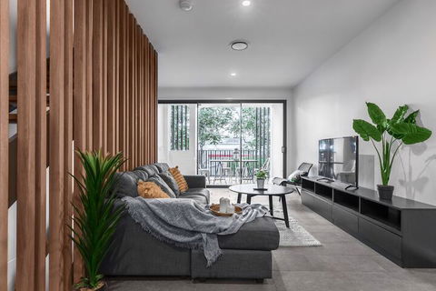 Manhattan Terrace House - Northern Rivers Accommodation 6