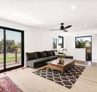 Spacious 2 Bedroom Townhouse in Southport - Northern Rivers Accommodation