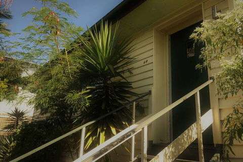 Pembroke On The Park Cottage - Home Away From Home - Northern Rivers Accommodation 3