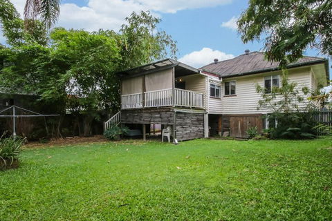 Pembroke On The Park Cottage - Home Away From Home - Northern Rivers Accommodation 2