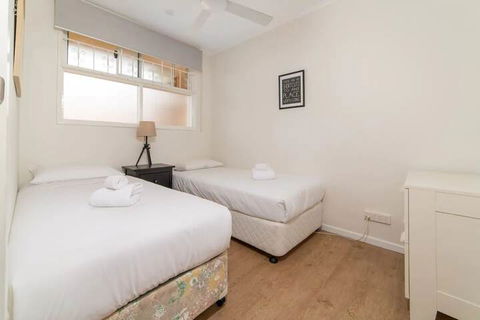 Peaceful 3 Bedroom Apartment In Ascot - Northern Rivers Accommodation 5