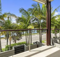 North Facing River Front Stunning Apartment Unit 2 9 Hilton Esplanade - Northern Rivers Accommodation