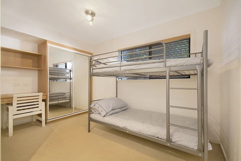 Minutes Walk To Peregian Beach & Surf! Unit 1 / 28 Pelican Street - Northern Rivers Accommodation 6