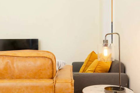 2 Bedroom Gorgeous Art Deco Classic Near CBD - Northern Rivers Accommodation 3