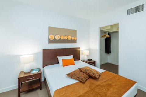 Airtrip Apartment On Merivale St - Northern Rivers Accommodation 0